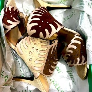 EUC - J. Renee Anhelina Heels